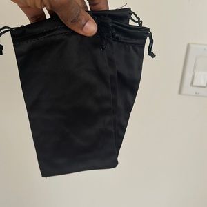 Pack of seven soft glasses case